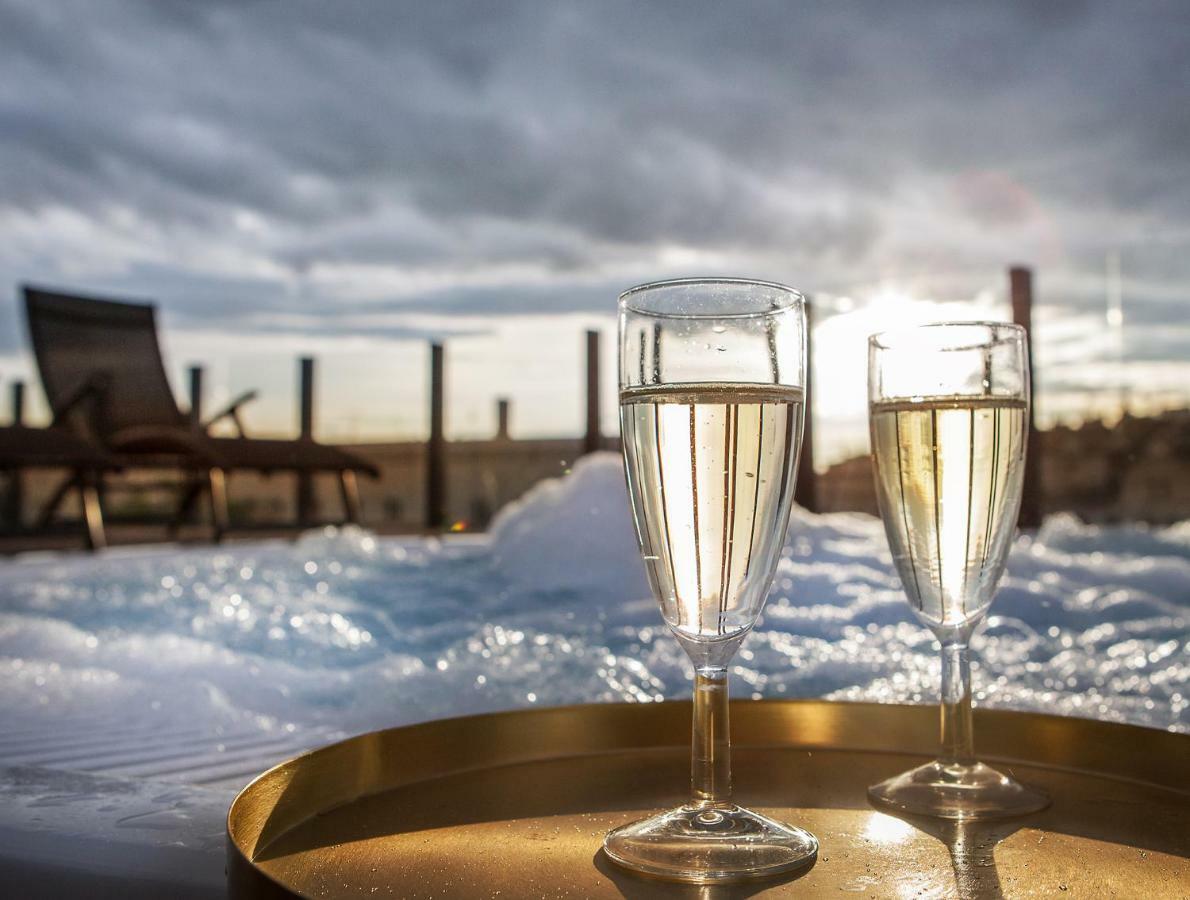 Готель The Loft Adults Only 4*